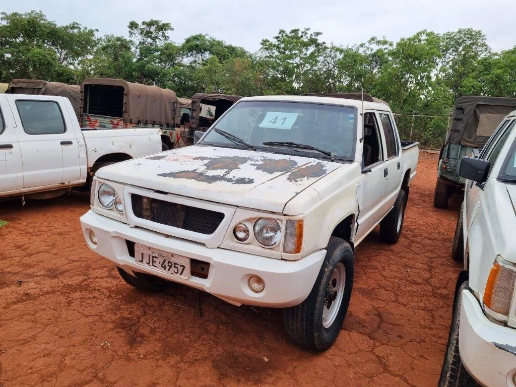 l200-leilão-exercito