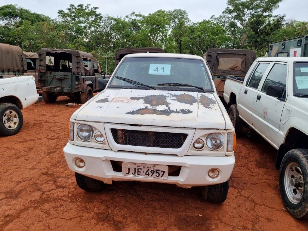 l200-leilão-exercito