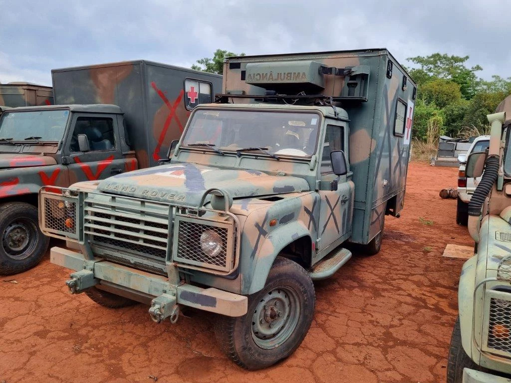 land-rover-defender-leilão-exercito