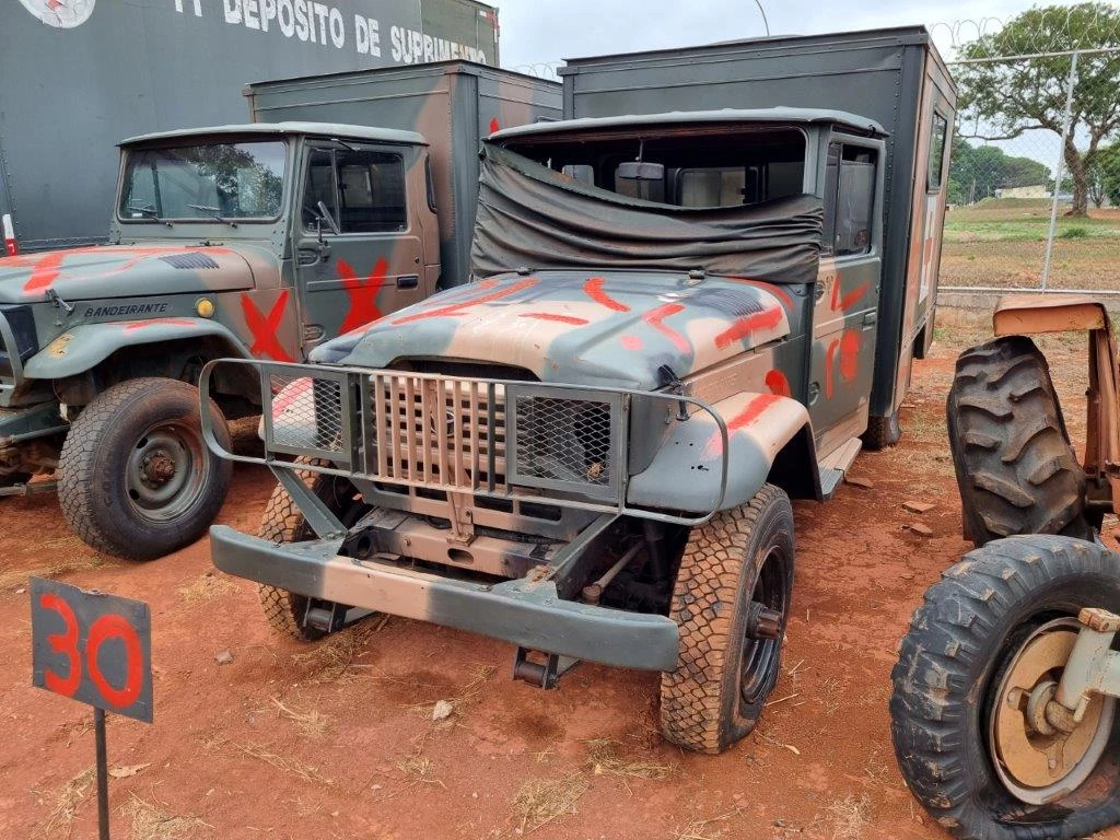 toyota-bandeirate-leilão-exercito