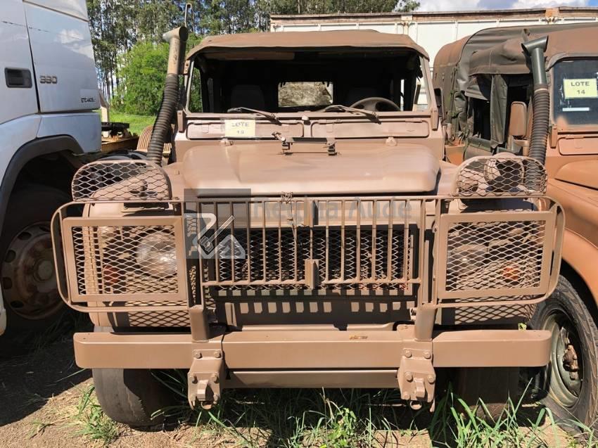 land-rover-defender-leilão-exercito