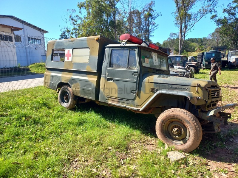 toyota-bandeirate-leilão-exercito