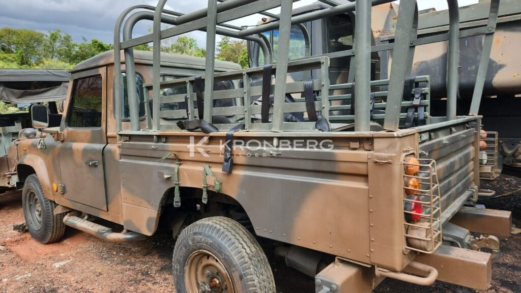 land-rover-defender-leilão-exercito