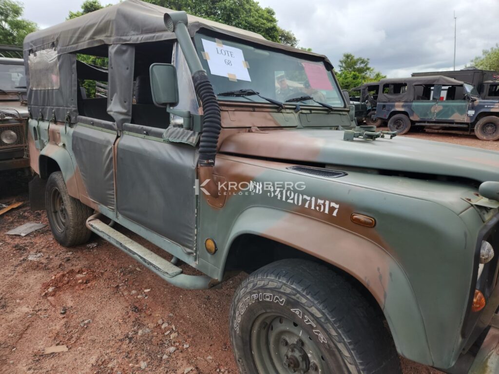 land-rover-defender-leilão-exercito