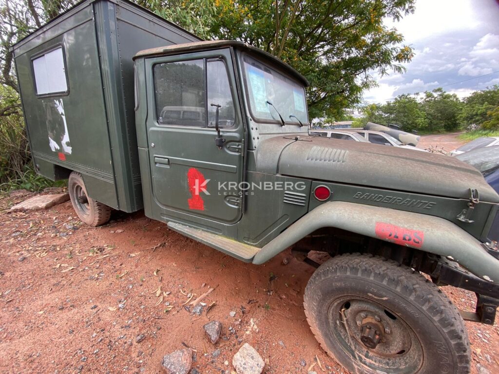 toyota-bandeirate-leilão-exercito