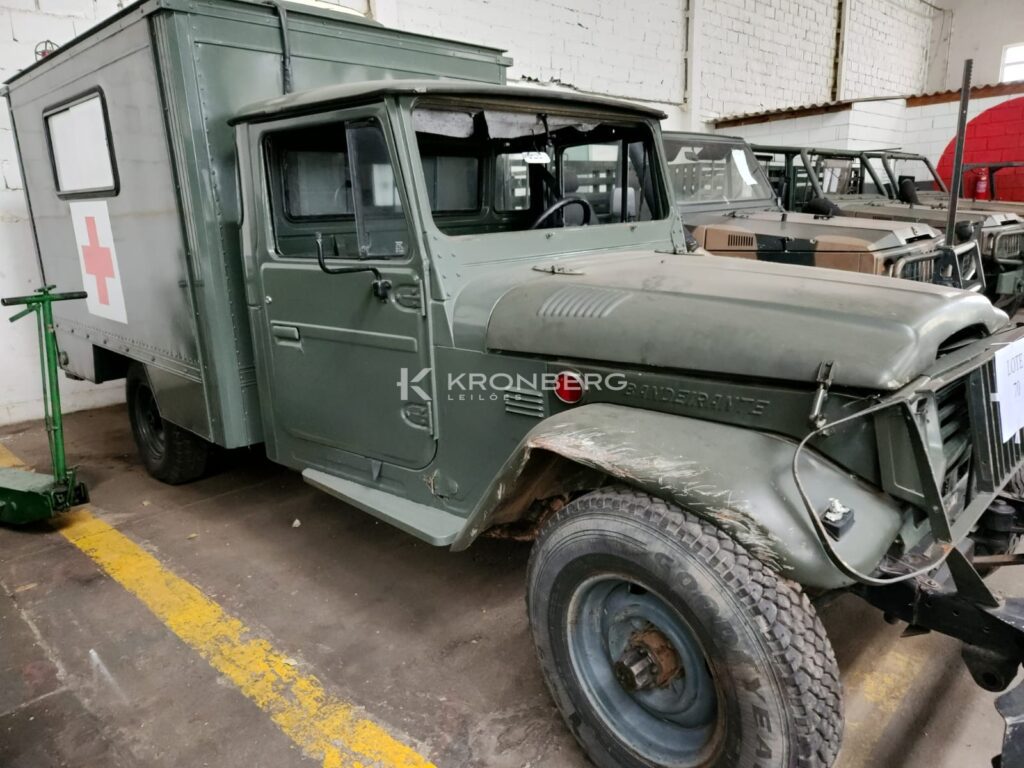 toyota-bandeirate-leilão-exercito