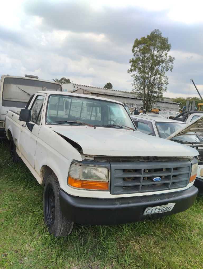 ford-f1000-leilão-caminhonete