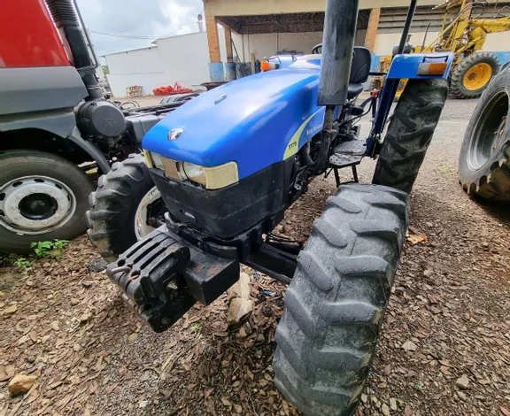 Trator New Holland TT 75 -Leilao-de-veiculos-Leilao-Descomplicado