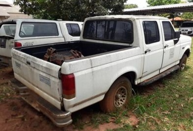 ford-f1000-leilao-caminhonetes-eletrobras