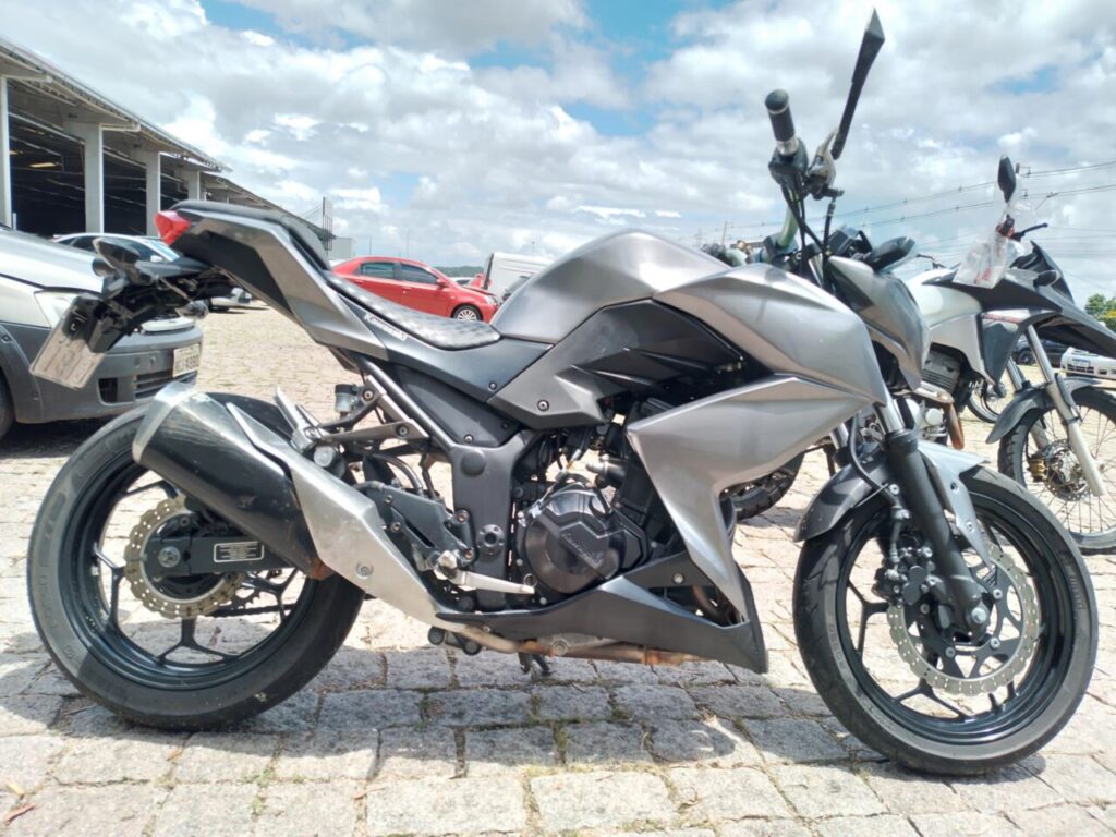 cb500f-leilao-veiculos-retomados