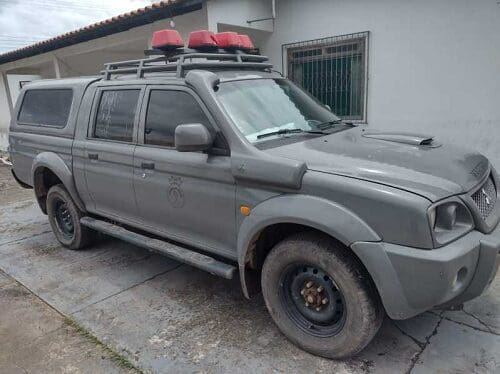 mitsubishi-l200-4x4-leilao-caminhonetes-marinha