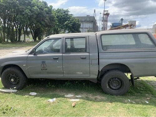 mitsubishi-l200-4x4-leilao-caminhonetes-marinha