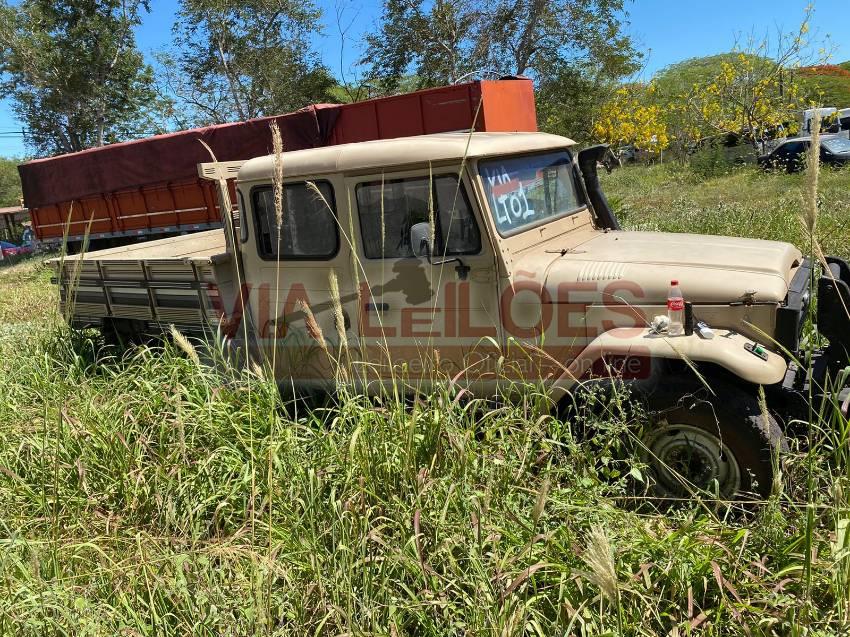 toyota-bandeirante-leilao-policia-federal