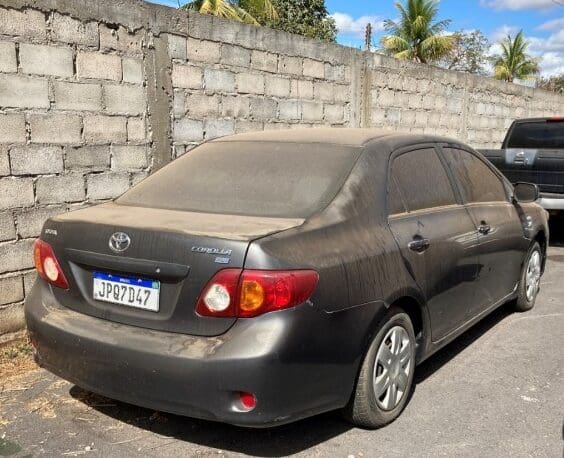 leilao-viatura-policia-federal-toyota-corolla