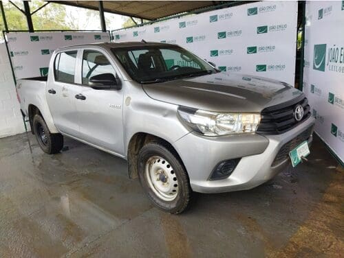 toyota-hilux-4x4-leilao-caminhonetes-seminovas