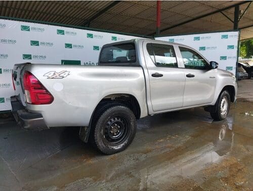 toyota-hilux-4x4-leilao-caminhonetes-seminovas