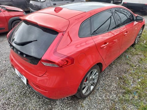 volvo-v40-leilao-veiculos