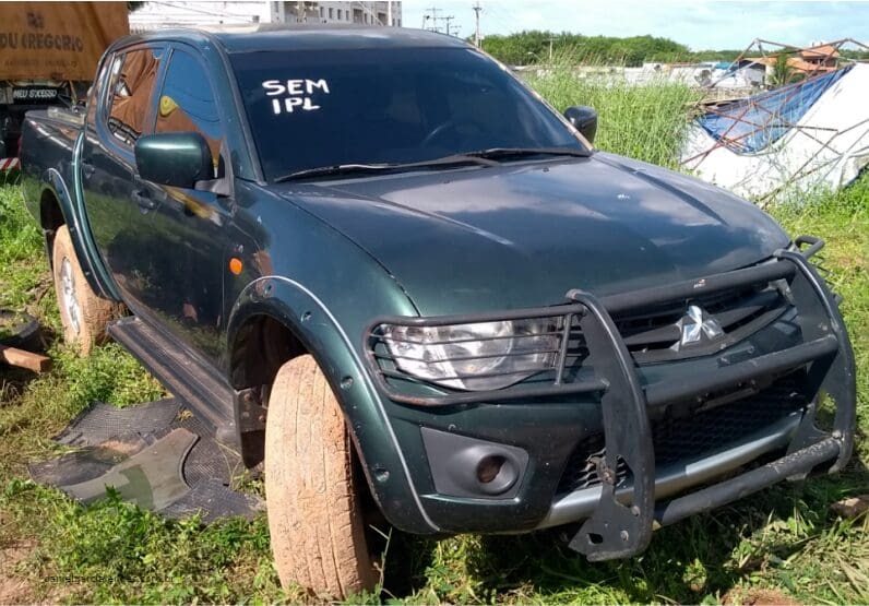 mitsubishi-l200-triton-4x4--leilao-viaturas-policia-federal