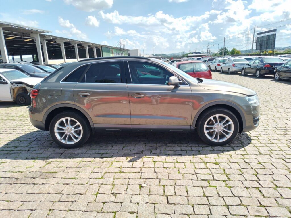 audi-q3-leilao-veiculos-retomados de finaciamento