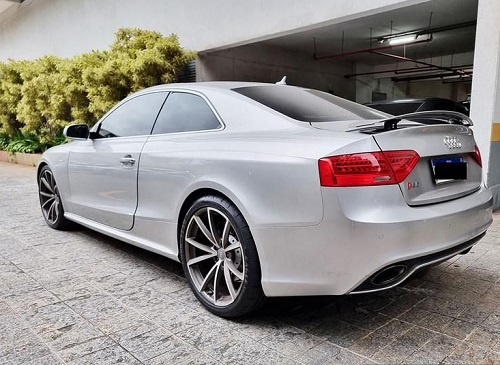 audi-rs5-v8-leiao-carro-luxo