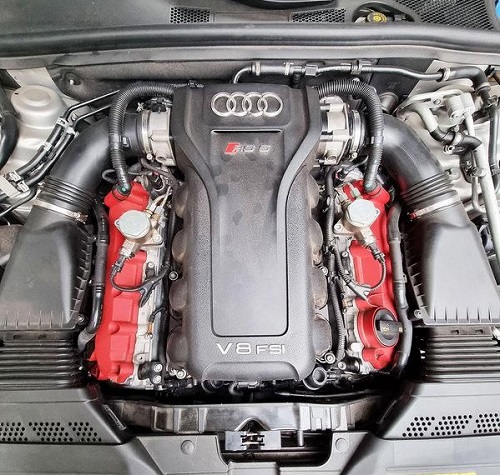 motor-audi-rs5-v8-leiao-carro-luxo