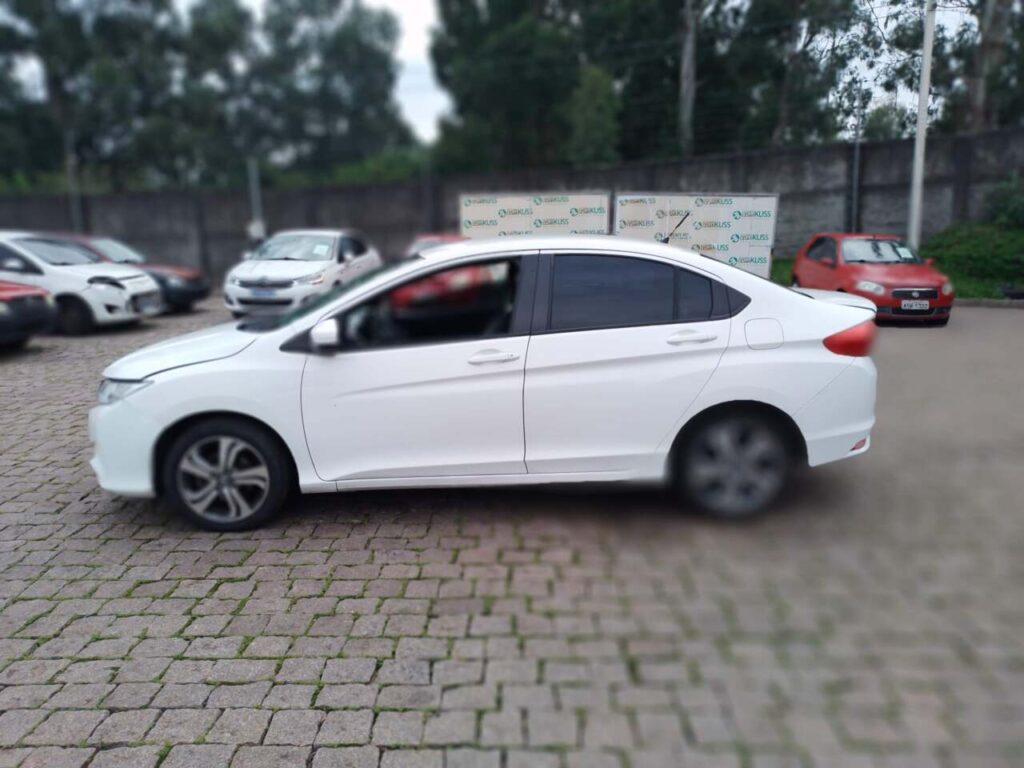 honda-city-leilao-veiculos-retomados de finaciamento