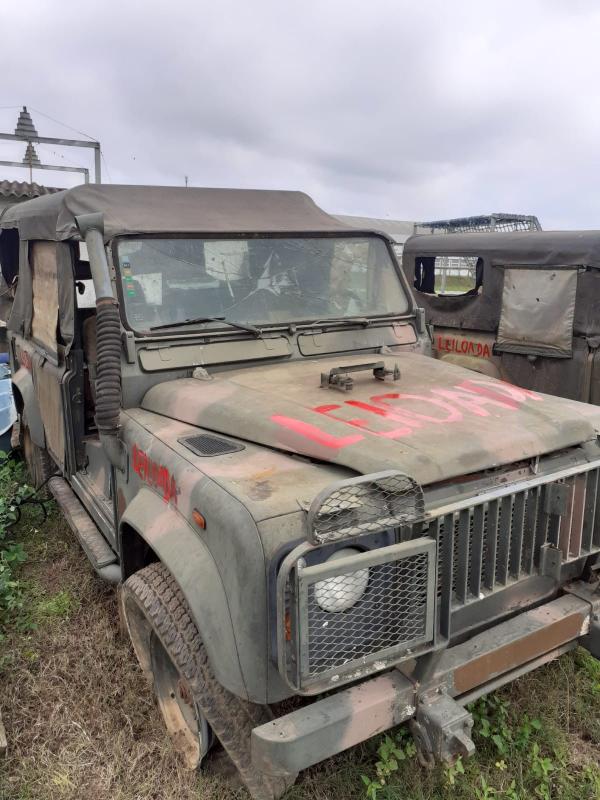 land-rover-defender-leilao-exercito