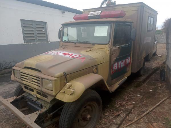 toyota-bandeirante-leilao-exercito