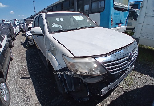 toyota-hilux-sw4-leilao-caminhonetes-frota-são-paulo