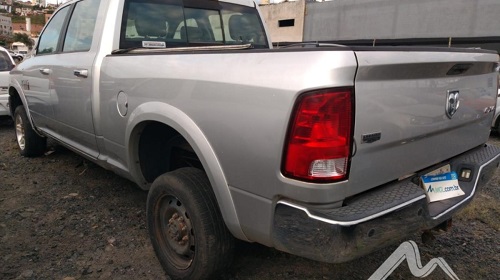 dodge-ram-2500-laramie-veiculos-aprendidos-policia-federal