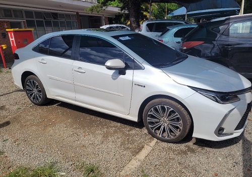 corolla-hibrid-leiao-banco-toyota