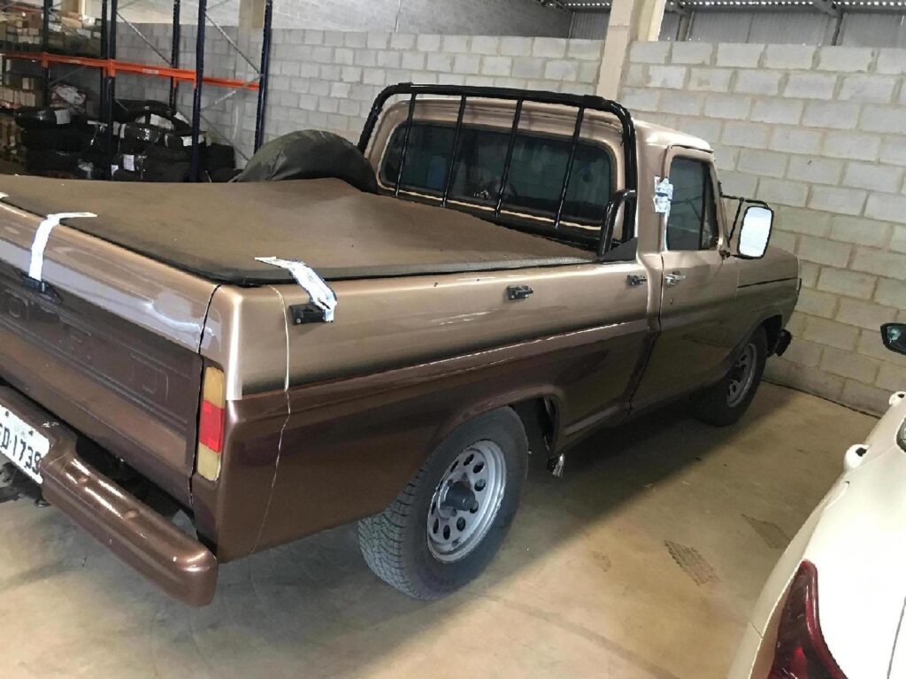 ford-f1000-1985-leilao-descomplicado-investimento- oportunidade-dinheiro-carros-investir