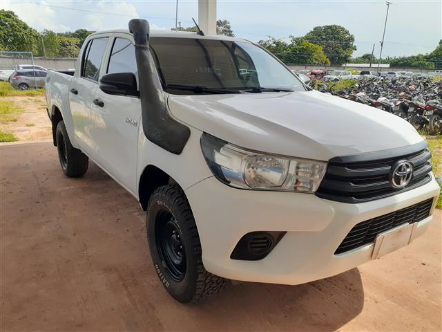 frenteto-toyota-hilux-4x4-leilao-caminhonetes-seminovas