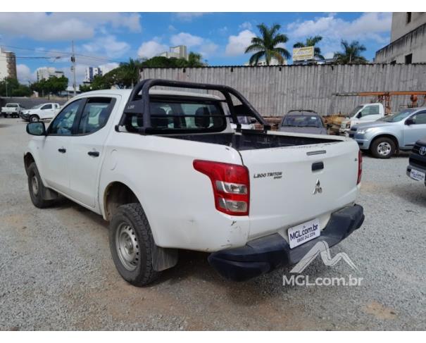 mitsubishi-l200-triton-leilao-descomplicado-oportunidade-caminhonetes-sítio-carga-carros-investir