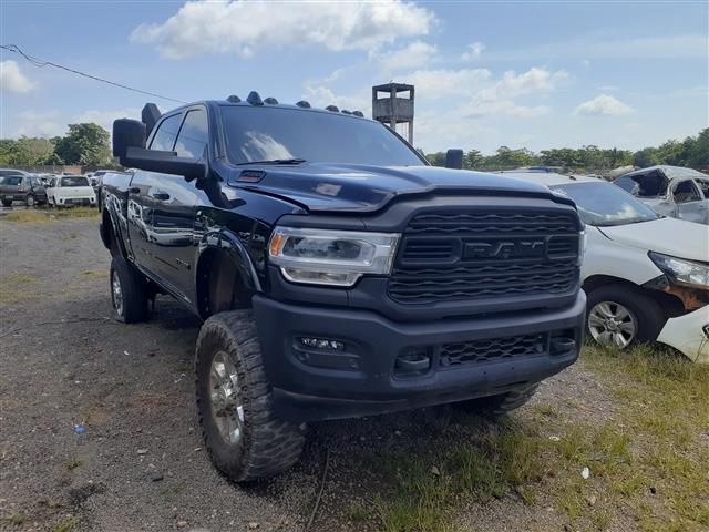 dodge-ram-laramie-leilao-veiculos-retomados-finaciamento