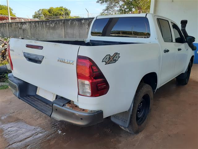 toyota-hilux-4x4-leilao-caminhonetes-seminovas