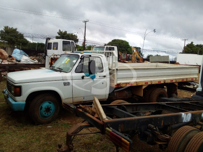 chevrolet-d40-caminhão-carreta-leilão-descomplicado-oportunidade-investimento-dinheiro-caminhonetes