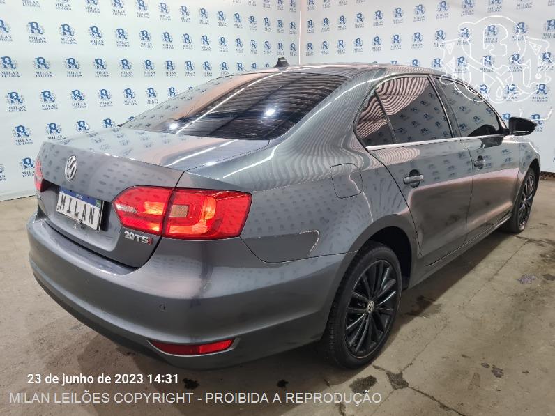 volkswagen-jetta-carros-leilão-descomplicado-oportunidade-investimento