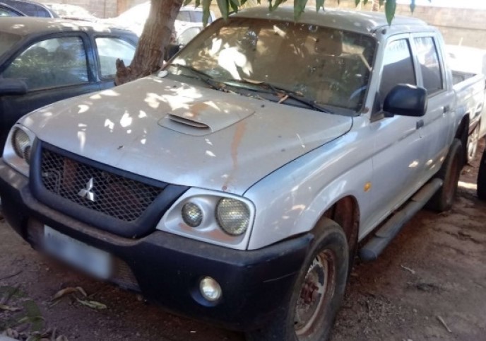 mitsubishi-l200-gl-leilaõ-descomplicado-oportunidade-investimento-polícia-viatura-caminhonetes-carros