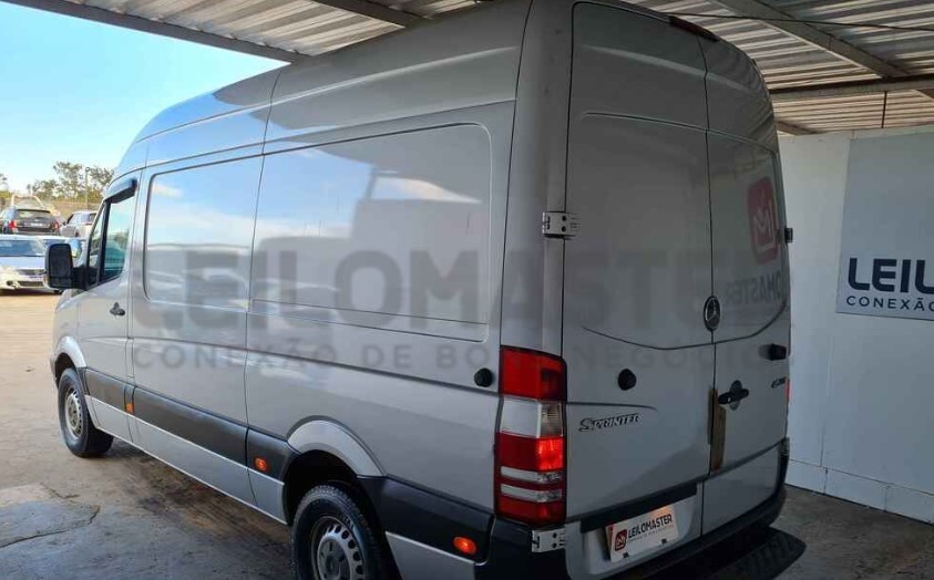 mercedes-benz-sprinter-leilão-descomplicado-oportunidade-investimento-carros-motos-caminhonetes