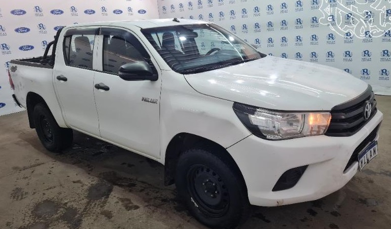 hilux-cabine-dupla-leilao-veiculos-retomados-finaciamento