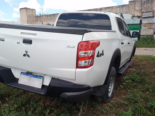 mitsubishi-l200-triton-leilão-descomplicado-oportunidade-investimento-motos-carros-caminhonetes