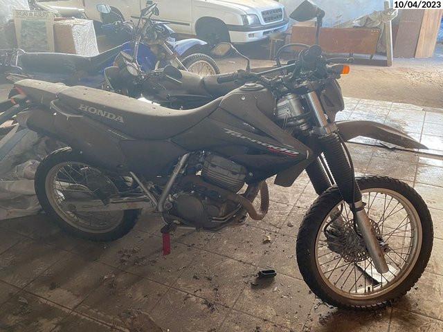 honda-xr-250-tornado-leilao-descomplicado-oportunidade-investimento-dinheiro-carros-moto