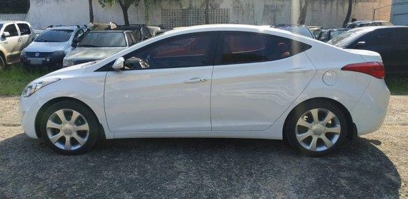 hyundai-elantra-carro-luxo-leilão-descomplicado-oportunidade-preço-baixo-investir