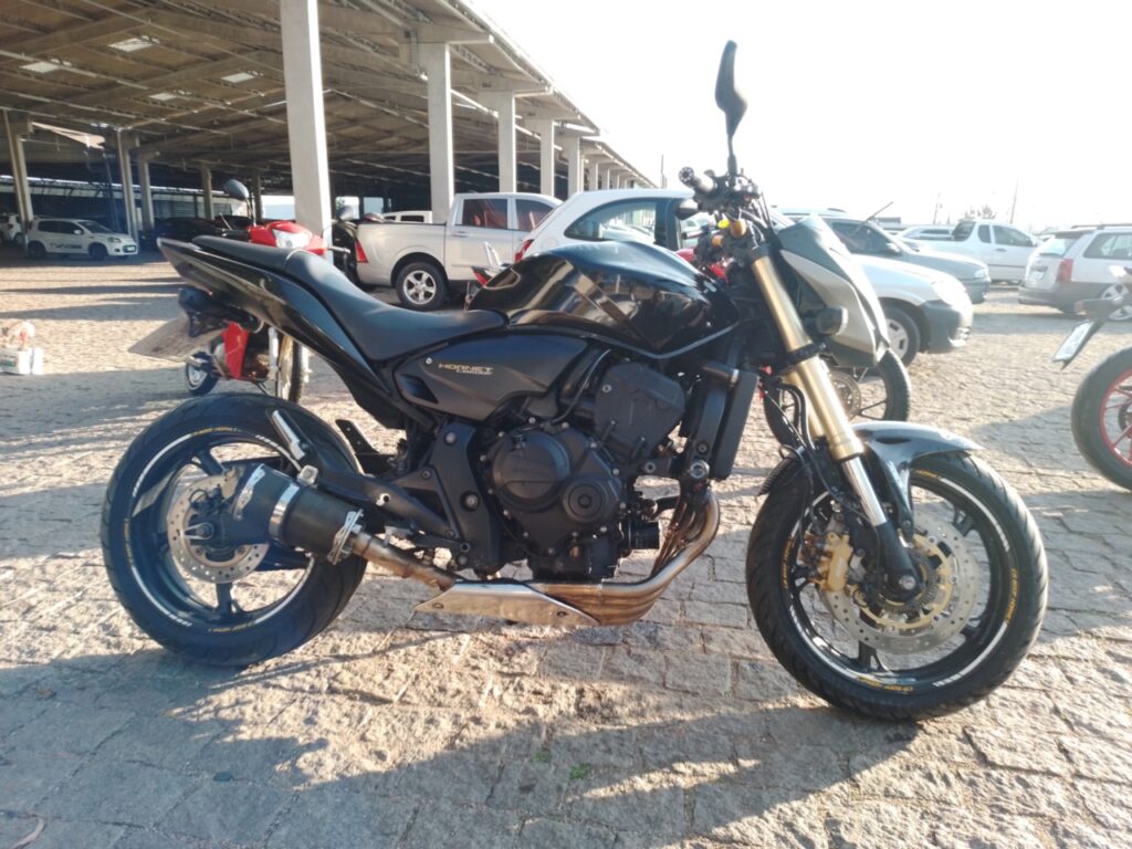 honda-cb-600f-leilão-descomplicado-investimento-motos-carros-oportunidades