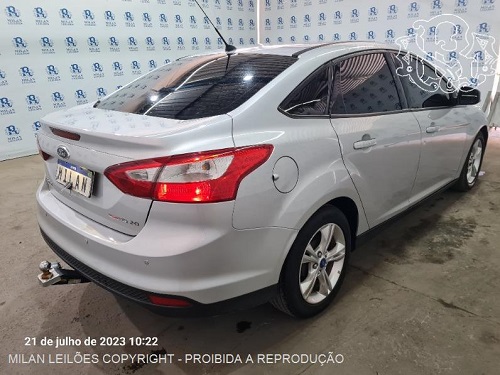 ford-focus-sedan-oportunidade-leilão-descomplicado-investimento-carro-veículo-milan-leilões