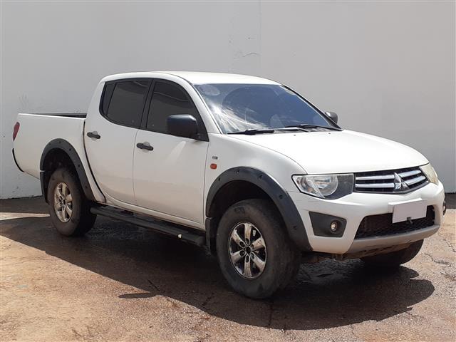 l200-triton-leilao-caminhonetes-retomadas-finaciamento