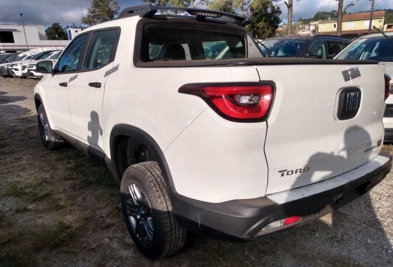 fiat-toro-cabine-dupla-leilao-caminhonetes-investimeto-veiculos 