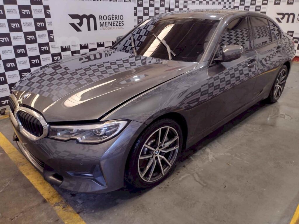 bmw-330i-leilao-descomplicado-oportunidade-investimento-seguradora-carros-caminhonetes