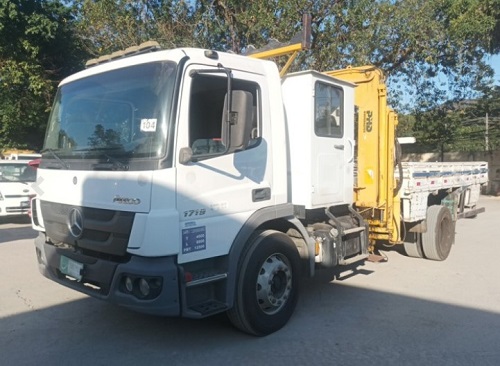 mercedes-benz-atego-1719-oportunidade-leilão-descomplicado-investimento-joao-emilio-leilões-caminhão